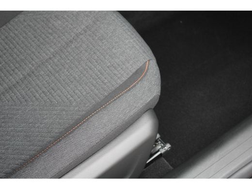 Peugeot 208 1.2 PureTech 75 Style | Navi by app | Apple carplay | Bluetooth | Parkeersensoren | Nieuw | ActivLease financial lease