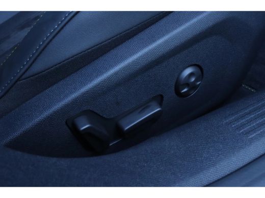 Peugeot 508 SW Peugeot 1.6 HYbrid PSE 360 | Night Vision | Pano | ACC | Massage | Matrix LED | 360' Camera | ... ActivLease financial lease