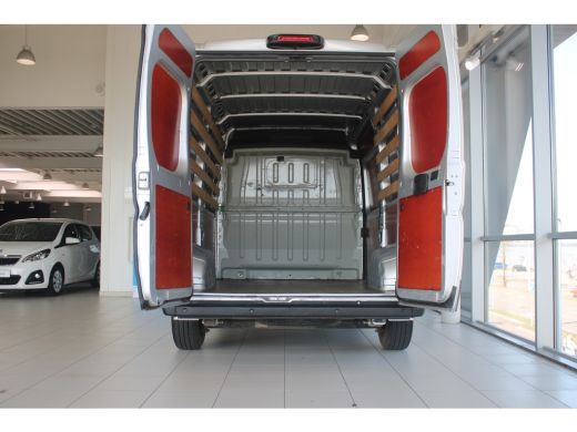 Peugeot Boxer 330 2.0 BlueHDI L2H2 Premium Pack | PARKEERCAMERA | AIRCO | CRUISE | NAVI | 3-ZITS ActivLease financial lease