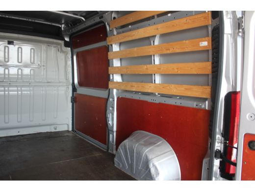 Peugeot Boxer 330 2.0 BlueHDI L2H2 Premium Pack | PARKEERCAMERA | AIRCO | CRUISE | NAVI | 3-ZITS ActivLease financial lease