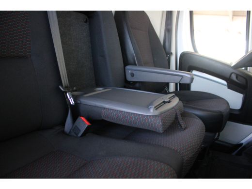 Peugeot Boxer 330 2.0 BlueHDI L2H2 Premium Pack | PARKEERCAMERA | AIRCO | CRUISE | NAVI | 3-ZITS ActivLease financial lease