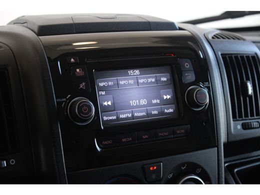 Peugeot Boxer 330 2.0 BlueHDI L2H2 Premium Pack | PARKEERCAMERA | AIRCO | CRUISE | NAVI | 3-ZITS ActivLease financial lease