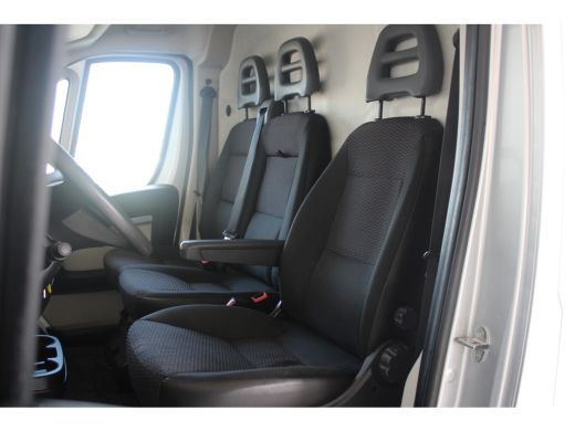 Peugeot Boxer 330 2.0 BlueHDI L2H2 Premium Pack | PARKEERCAMERA | AIRCO | CRUISE | NAVI | 3-ZITS ActivLease financial lease