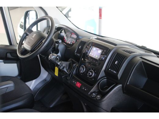 Peugeot Boxer 330 2.0 BlueHDI L2H2 Premium Pack | PARKEERCAMERA | AIRCO | CRUISE | NAVI | 3-ZITS ActivLease financial lease