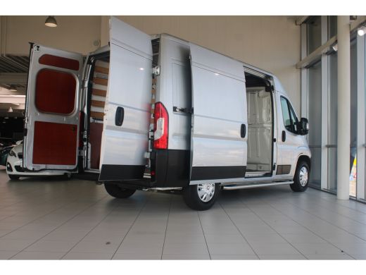 Peugeot Boxer 330 2.0 BlueHDI L2H2 Premium Pack | PARKEERCAMERA | AIRCO | CRUISE | NAVI | 3-ZITS ActivLease financial lease