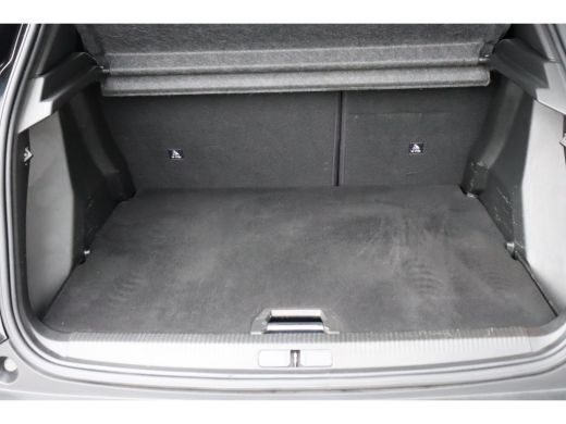 Peugeot e-2008 EV 136PK ALLURE PACK AUTOMAAT / NAVI / LEDER / CLIMA / LED / PDC / 17" LMV / CAMERA / KEYLESS / A... ActivLease financial lease