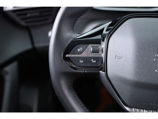 Peugeot e-2008 EV Allure Pack 50 kWh | Camera | Navigatie | Parkeersensoren | Climate Control | Cruise Control |... ActivLease financial lease