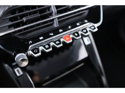 Peugeot e-2008 EV Allure Pack 50 kWh | Camera | Navigatie | Parkeersensoren | Climate Control | Cruise Control |... ActivLease financial lease