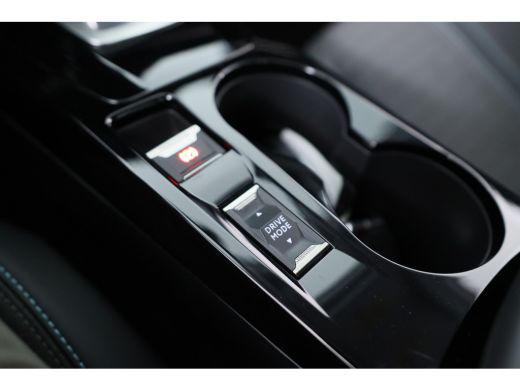 Peugeot e-2008 EV Allure Pack 50 kWh | Camera | Navigatie | Parkeersensoren | Climate Control | Cruise Control |... ActivLease financial lease