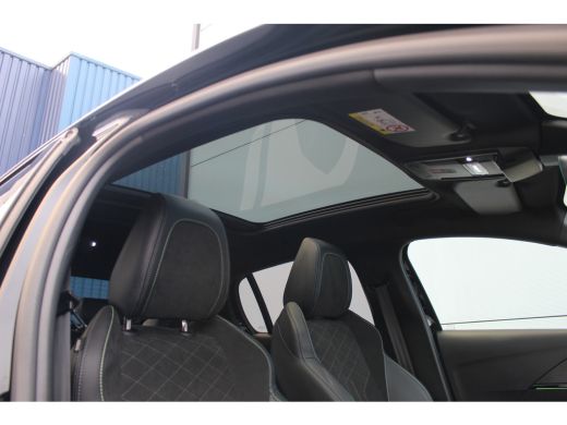 Peugeot e-208 Peugeot EV GT Pack 50 kWh | Pano | Adap. Cruise C. | Dode Hoek | Camera | Navi | St. Verw. | | Pa... ActivLease financial lease