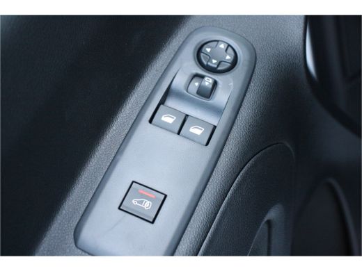 Peugeot Partner 1.5 BLUEHDI 100PK L1H1 / NAVI / AIRCO / LED / PDC / CAMERA / BLUETOOTH / CRUISECONTROL / 1E EIGEN... ActivLease financial lease