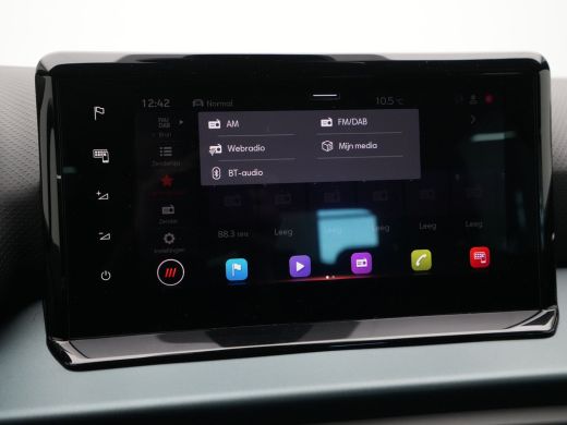 Seat Arona 1.0 TSI 95pk Xperience Navigatie Camera Stoelverwarming Virtual Cockpit 233 ActivLease financial lease