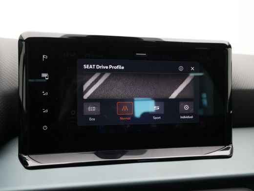 Seat Arona 1.0 TSI 95pk Xperience Navigatie Camera Stoelverwarming Virtual Cockpit 233 ActivLease financial lease