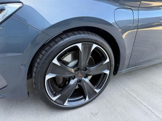 Seat Leon Sportstourer 1.4 245PK e-Hybrid VZ Business | ACC | Achteruitrijcamera | Vision Plus Package | Safe & Driving ... ActivLease financial lease