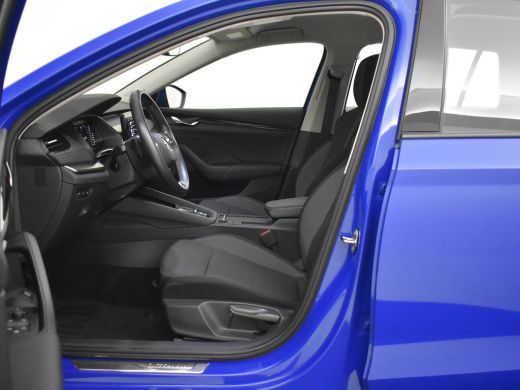 Skoda Octavia Combi 1.4 TSI iV PHEV Business Edition 204pk | Trekgewicht 1500kg | Cruise control | Navigatie vi... ActivLease financial lease