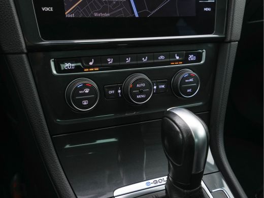 Volkswagen e-Golf E-DITION (INCL-BTW) *VIENNA-FULL-LEATHER | DIGI-COCKPIT | FULL-LED | ADAPTIVE-CRUISE | DYNAUDIO |... ActivLease financial lease