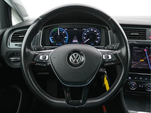 Volkswagen e-Golf E-DITION (INCL-BTW) *VIENNA-FULL-LEATHER | DIGI-COCKPIT | FULL-LED | ADAPTIVE-CRUISE | DYNAUDIO |... ActivLease financial lease