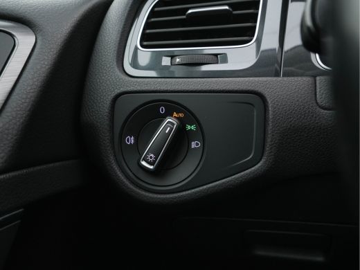 Volkswagen e-Golf E-DITION (INCL-BTW) *VIENNA-FULL-LEATHER | DIGI-COCKPIT | FULL-LED | ADAPTIVE-CRUISE | DYNAUDIO |... ActivLease financial lease