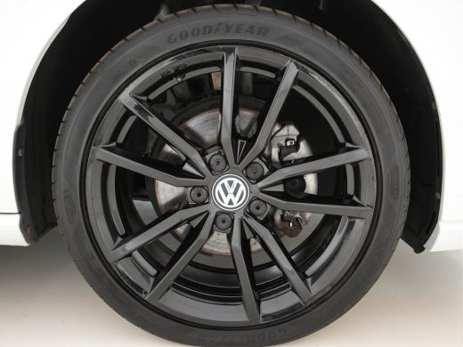 Volkswagen e-Golf E-DITION (INCL-BTW) *VIENNA-FULL-LEATHER | DIGI-COCKPIT | FULL-LED | ADAPTIVE-CRUISE | DYNAUDIO |... ActivLease financial lease