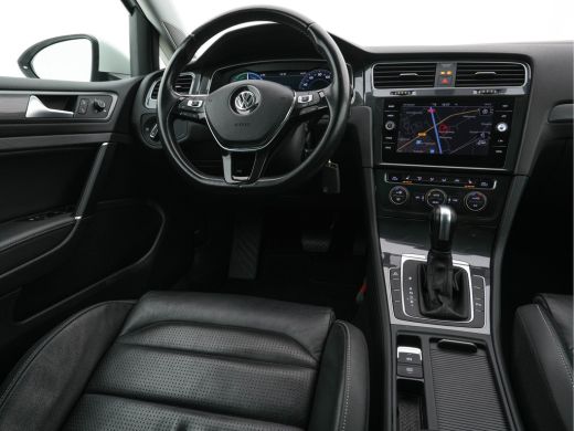 Volkswagen e-Golf E-DITION (INCL-BTW) *VIENNA-FULL-LEATHER | DIGI-COCKPIT | FULL-LED | ADAPTIVE-CRUISE | DYNAUDIO |... ActivLease financial lease