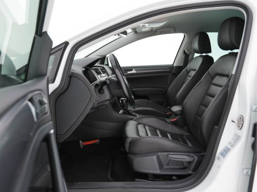 Volkswagen e-Golf E-DITION (INCL-BTW) *VIENNA-FULL-LEATHER | DIGI-COCKPIT | FULL-LED | ADAPTIVE-CRUISE | DYNAUDIO |... ActivLease financial lease