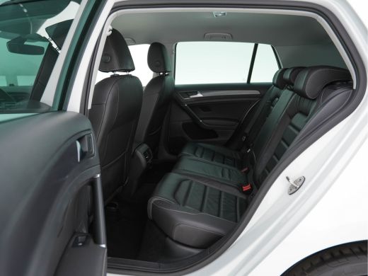 Volkswagen e-Golf E-DITION (INCL-BTW) *VIENNA-FULL-LEATHER | DIGI-COCKPIT | FULL-LED | ADAPTIVE-CRUISE | DYNAUDIO |... ActivLease financial lease