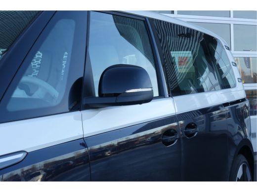 Volkswagen ID. Buzz | Pro Advantage | Trekhaak | Electrische Schuifdeuren | Electrische Stoel ActivLease financial lease