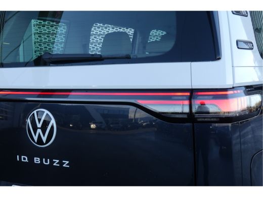 Volkswagen ID. Buzz | Pro Advantage | Trekhaak | Electrische Schuifdeuren | Electrische Stoel ActivLease financial lease