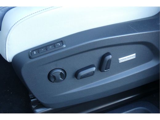 Volkswagen ID. Buzz | Pro Advantage | Trekhaak | Electrische Schuifdeuren | Electrische Stoel ActivLease financial lease