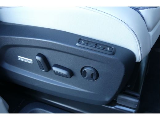 Volkswagen ID. Buzz | Pro Advantage | Trekhaak | Electrische Schuifdeuren | Electrische Stoel ActivLease financial lease