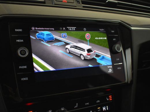 Volkswagen Passat Variant 1.4 TSI PHEV GTE Business 218pk | Adaptief cruise control | Navigatie | App connect | Sto... ActivLease financial lease