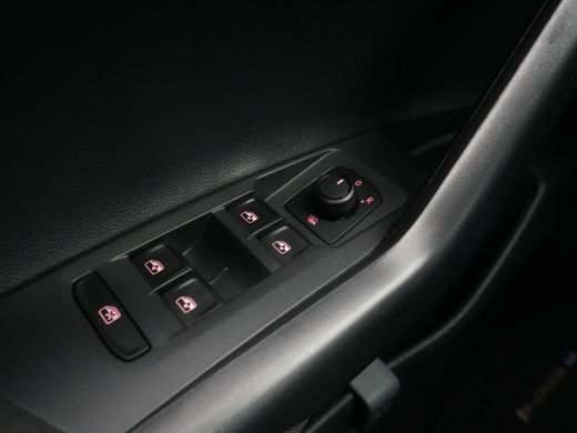 Volkswagen Polo 1.0 TSI 95pk Comfortline Navigatie Pdc Airco Acc 313 ActivLease financial lease
