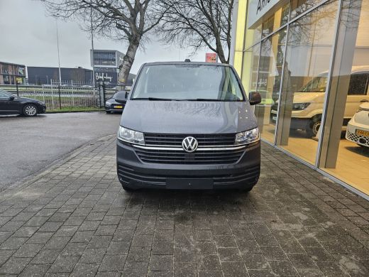 Volkswagen Transporter 2.0 TDI L2H1 150PK hand ActivLease financial lease