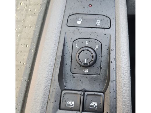 Volkswagen Transporter 2.0 TDI L2H1 150PK hand ActivLease financial lease