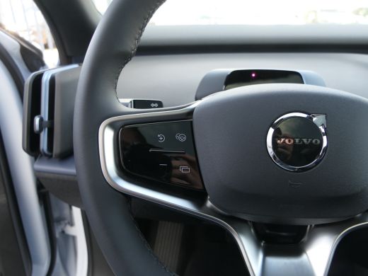Volvo  EX30 Volvo Single Motor Extended Range Ultra 69 kWh | 20 Inch | Privacy Glass | Harman/Kardon | 360 Ca... ActivLease financial lease