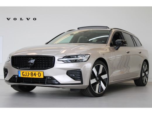 Volvo V60 Volvo T6 350PK Ultra Dark | Massage | 360° | Trekhaak | Getint Glas | Stoel&Stuur Verw. | Head-up Volvo V60 Volvo T6 350PK Ultra Dark | Massage | 360° | Trekhaak | Getint Glas | Stoel&Stuur Verw. | Head-up