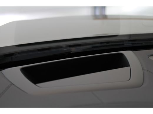 Volvo  V60 Volvo T6 350PK Ultra Dark | Massage | 360° | Trekhaak | Getint Glas | Stoel&Stuur Verw. | Head-up ActivLease financial lease