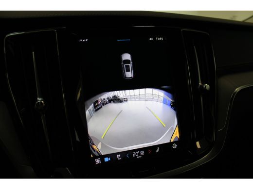 Volvo  V60 Volvo T6 350PK Ultra Dark | Massage | 360° | Trekhaak | Getint Glas | Stoel&Stuur Verw. | Head-up ActivLease financial lease