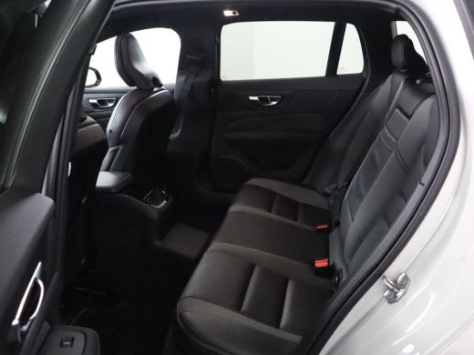 Volvo  V60 Volvo T6 AWD R-Design AUTOMATIC ActivLease financial lease