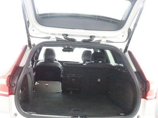 Volvo  V60 Volvo T6 AWD R-Design AUTOMATIC ActivLease financial lease