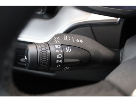 Volvo  XC60 Volvo T6 350PK Core Long Range Bright | Getint Glas | Stoel&Stuur Verw. | Trekhaak | Panoramadak ... ActivLease financial lease