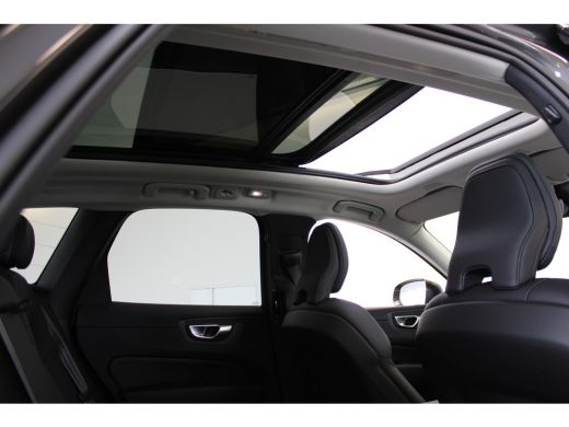 Volvo  XC60 Volvo T8 AWD Plus Bright 455PK | Luchtvering | 360° | Trekhaak | Stoel&Stuur Verw. | Getint Glas ActivLease financial lease