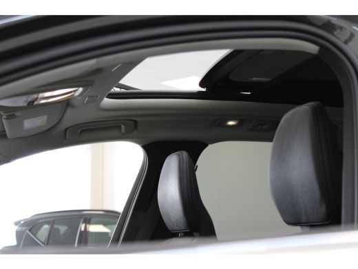 Volvo  XC60 Volvo T8 AWD Plus Bright 455PK | Luchtvering | 360° | Trekhaak | Stoel&Stuur Verw. | Getint Glas ActivLease financial lease