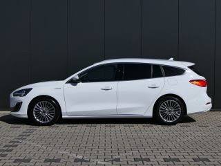 Ford FOCUS Wagon 1.0 EcoBoost Vignale | Leder | Stoelverwarming | LED | Navigatie | 17 Inch | CarPlay/Android Auto