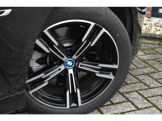 BMW 3 Serie Touring 320e M-Sport ACC HUD Sfeer Camera HiFi Stuurverw ActivLease financial lease