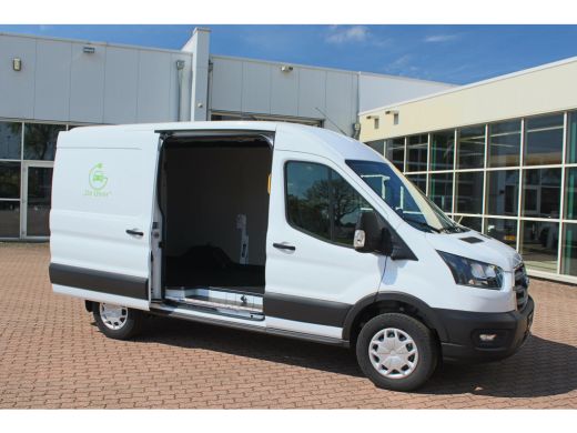 Ford E-Transit 350 L2H2 Trend 68 kWh Pro Power on board, Navigatie, Adaptieve Cruise, 360 camera ActivLease financial lease