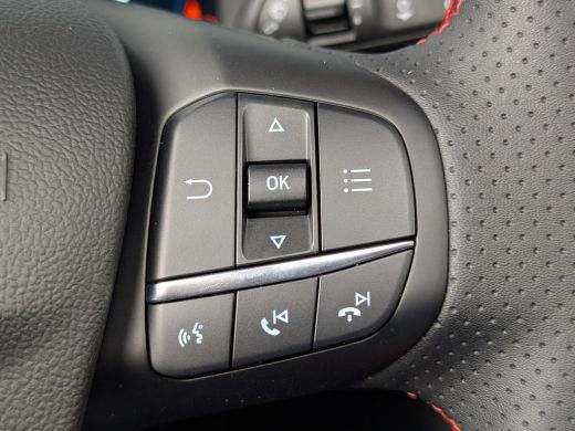 Ford Focus Ford Wagon 1.0 EcoB Hybrid ST Line X Panoramadak | Matrix-LED | Winterpack ActivLease financial lease