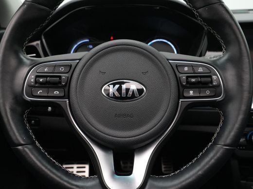 Kia e-Niro ExecutiveLine 64 kWh Schuifdak Stoelventilatie Camera Navigatie 180 ActivLease financial lease