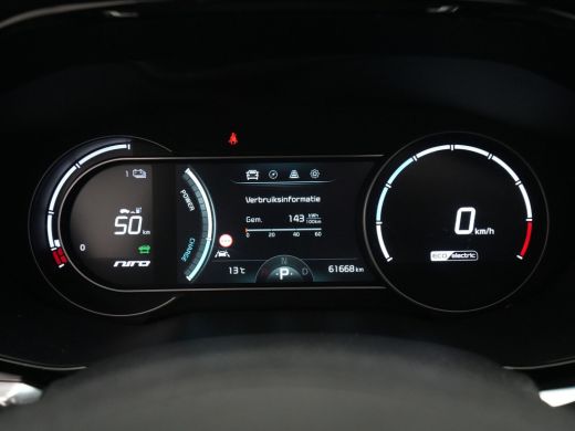 Kia e-Niro ExecutiveLine 64 kWh Schuifdak Stoelventilatie Camera Navigatie 180 ActivLease financial lease