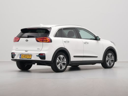 Kia e-Niro ExecutiveLine 64 kWh Schuifdak Stoelventilatie Camera Navigatie 180 ActivLease financial lease
